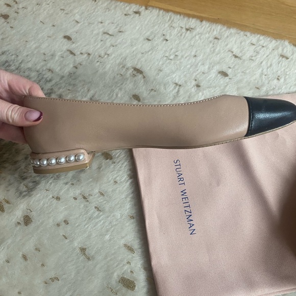 Stuart Weitzman Pearl-Embellished Two Tone Leather Flats - Picture 4 of 10